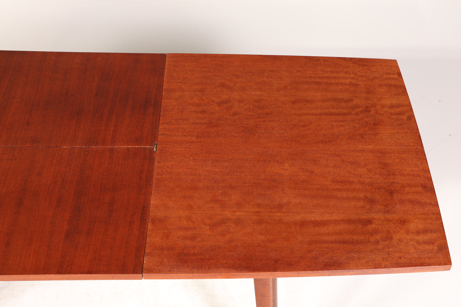Wunderschöner Mid Century Küchentisch Vintage Tisch ausziehbar und höhenverstellbar VEB Esszimmer Tisch