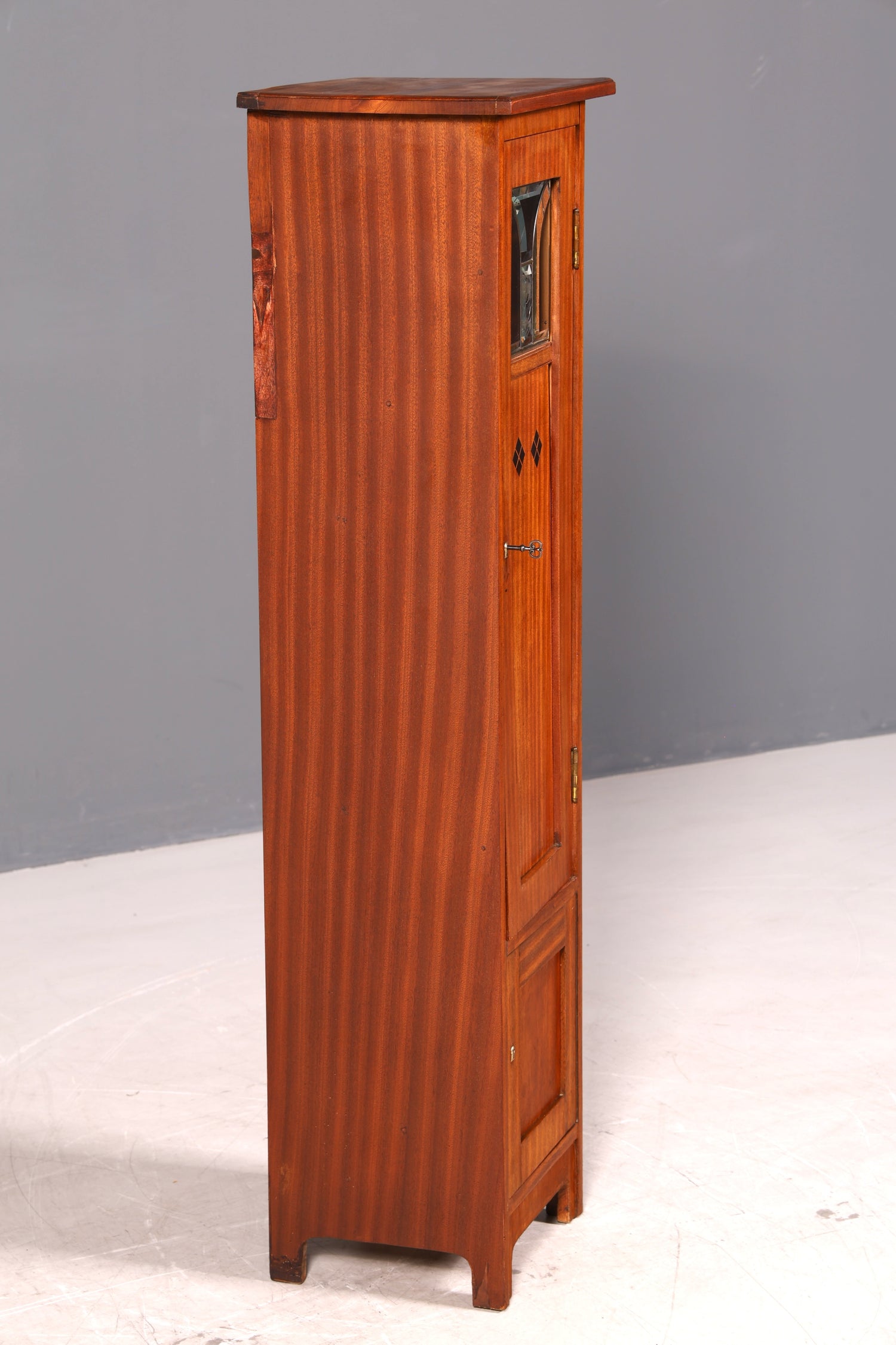 Prachtvolle Jugendstil Vitrine Antiker Bücherschrank Eiche Schrank Glasvitrine Geschirrschrank