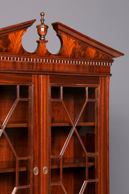 Stilvolle Englische Vitrine Bibliothek Bücherschrank UK Buffet Glasvitrine Schrank