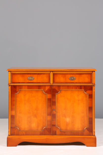Traumhafter Original Heldense Schrank Englische Eibe Sideboard echt Holz Antik 60s