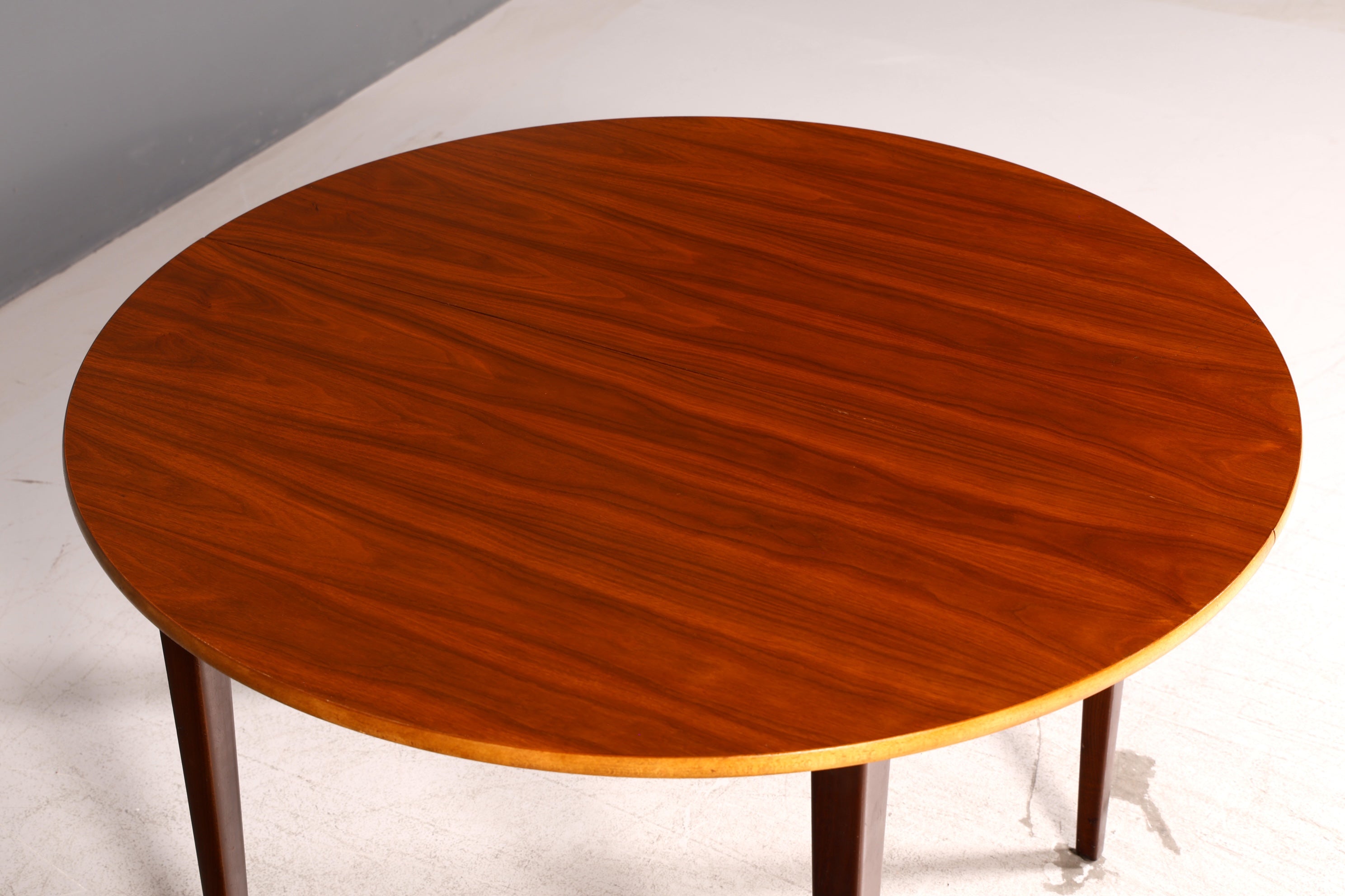 Schlichter Mid Century Esstisch ausziehbar Rund Vintage Tisch Retro Küchentisch 60s