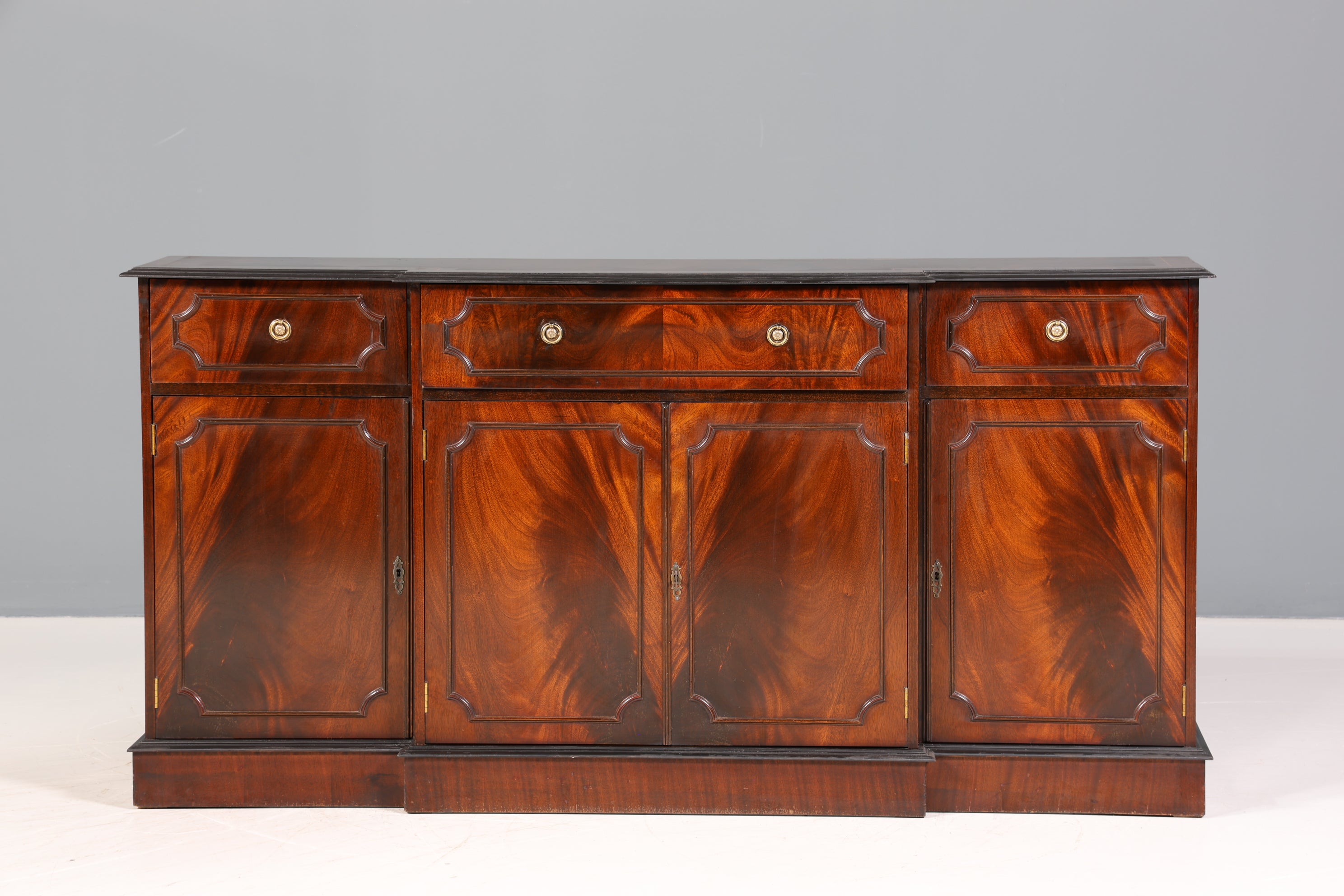 Wunderschönes Englisches Sideboard Mahagoni Schrank Antik 60s Buffetschrank Kommode