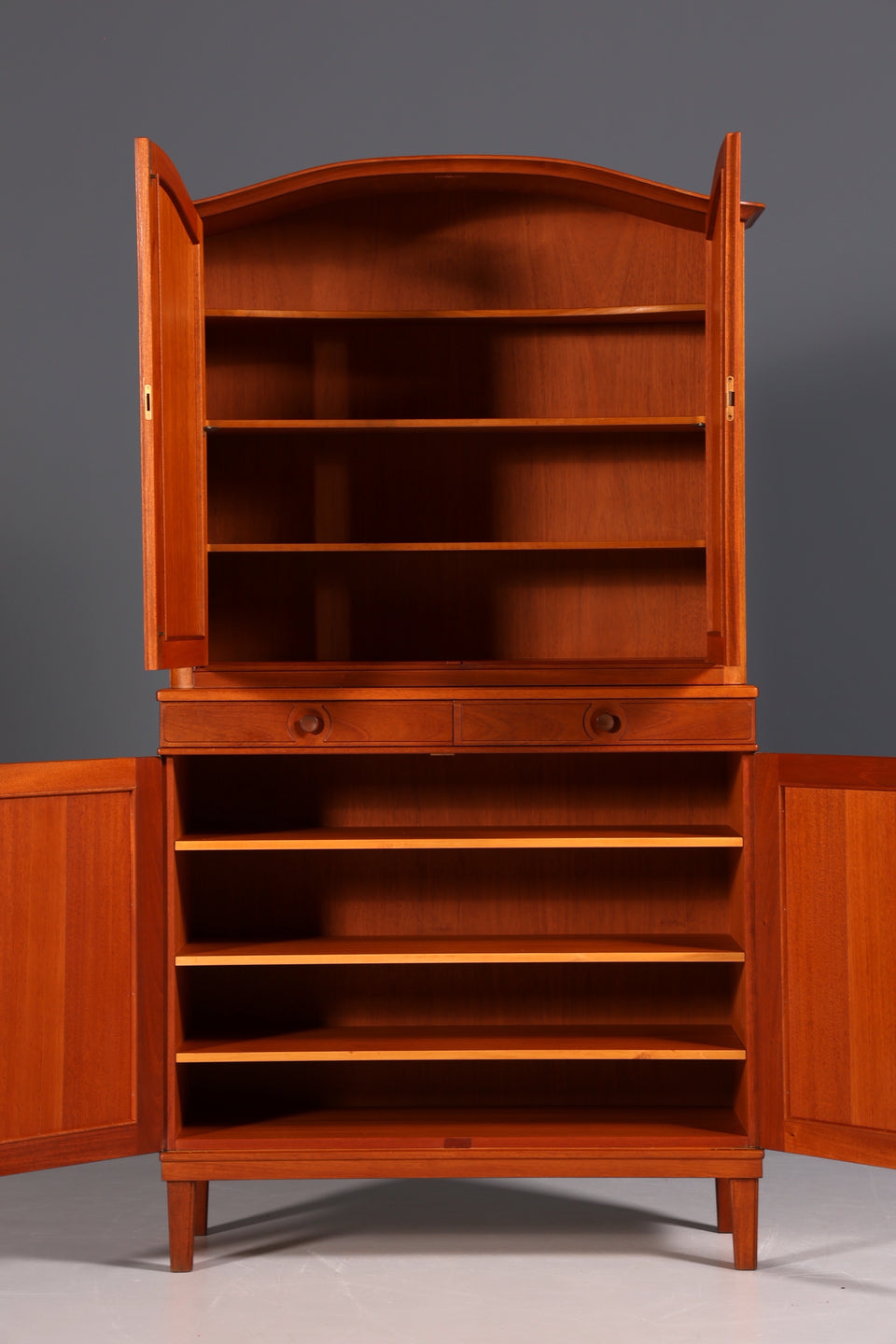 Edler "Carl Malmsten - Herrgården" Schrank Sweden Teak Holz Kleiderschrank Regal