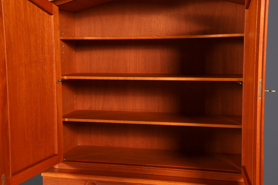 Edler "Carl Malmsten - Herrgården" Schrank Sweden Teak Holz Kleiderschrank Regal