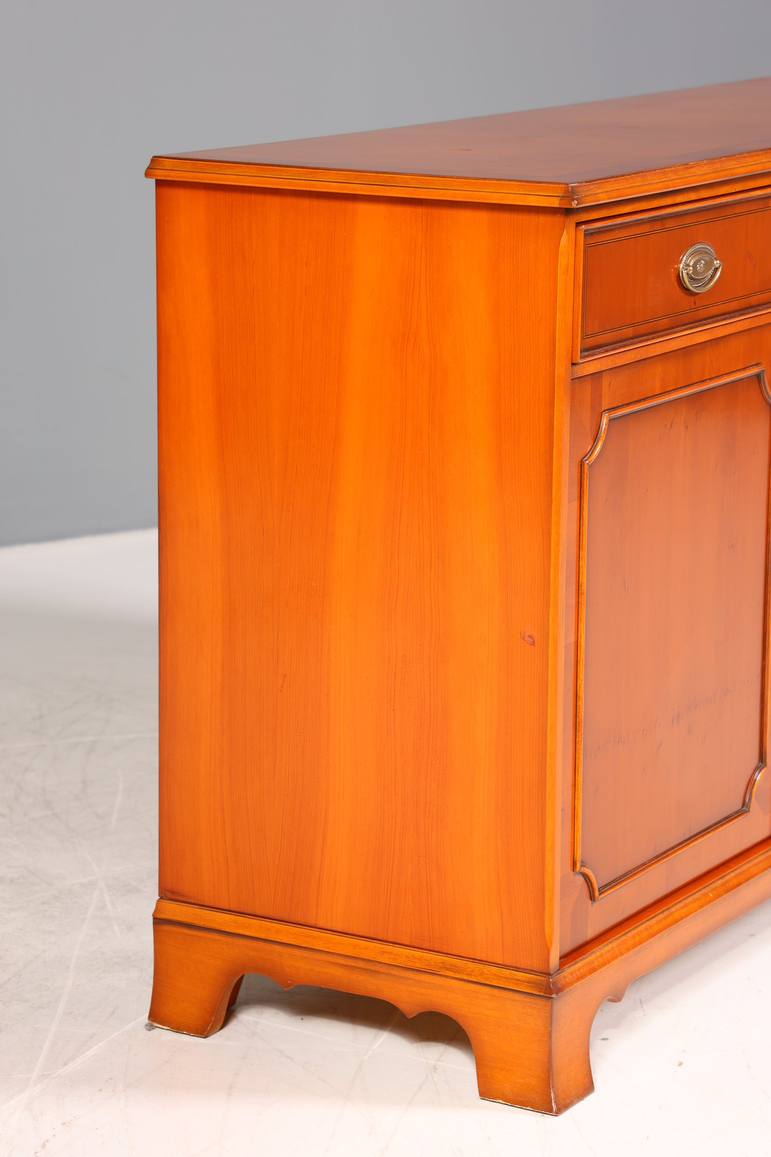 Traumhaftes Englisches Sideboard Original Heldense Buffet Antik Stil Schrank Anrichte