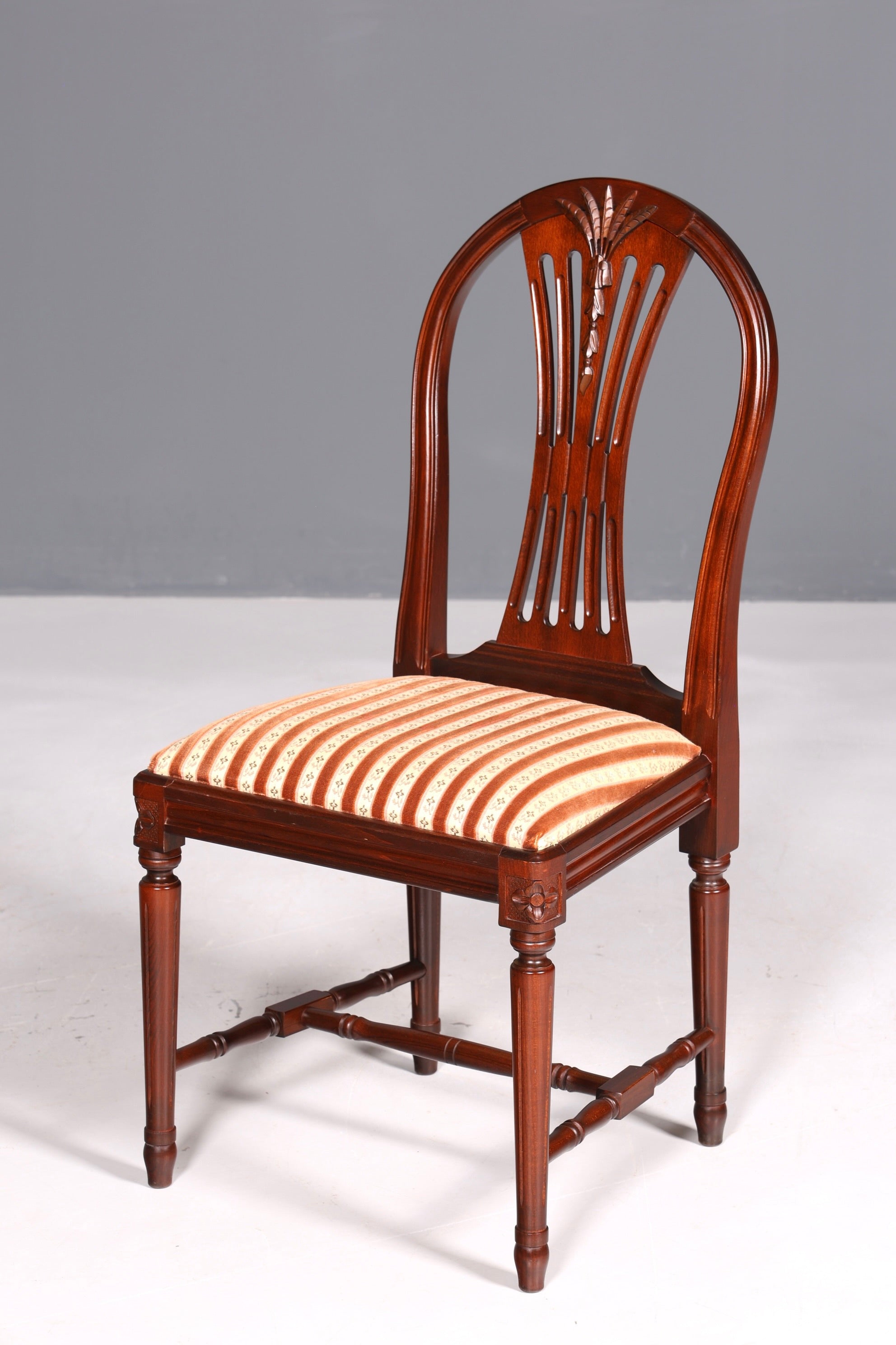 4x Edle Englische Stühle Englisch Dining Chairs Antik 60er Jahre Küchenstühle Stuhlset