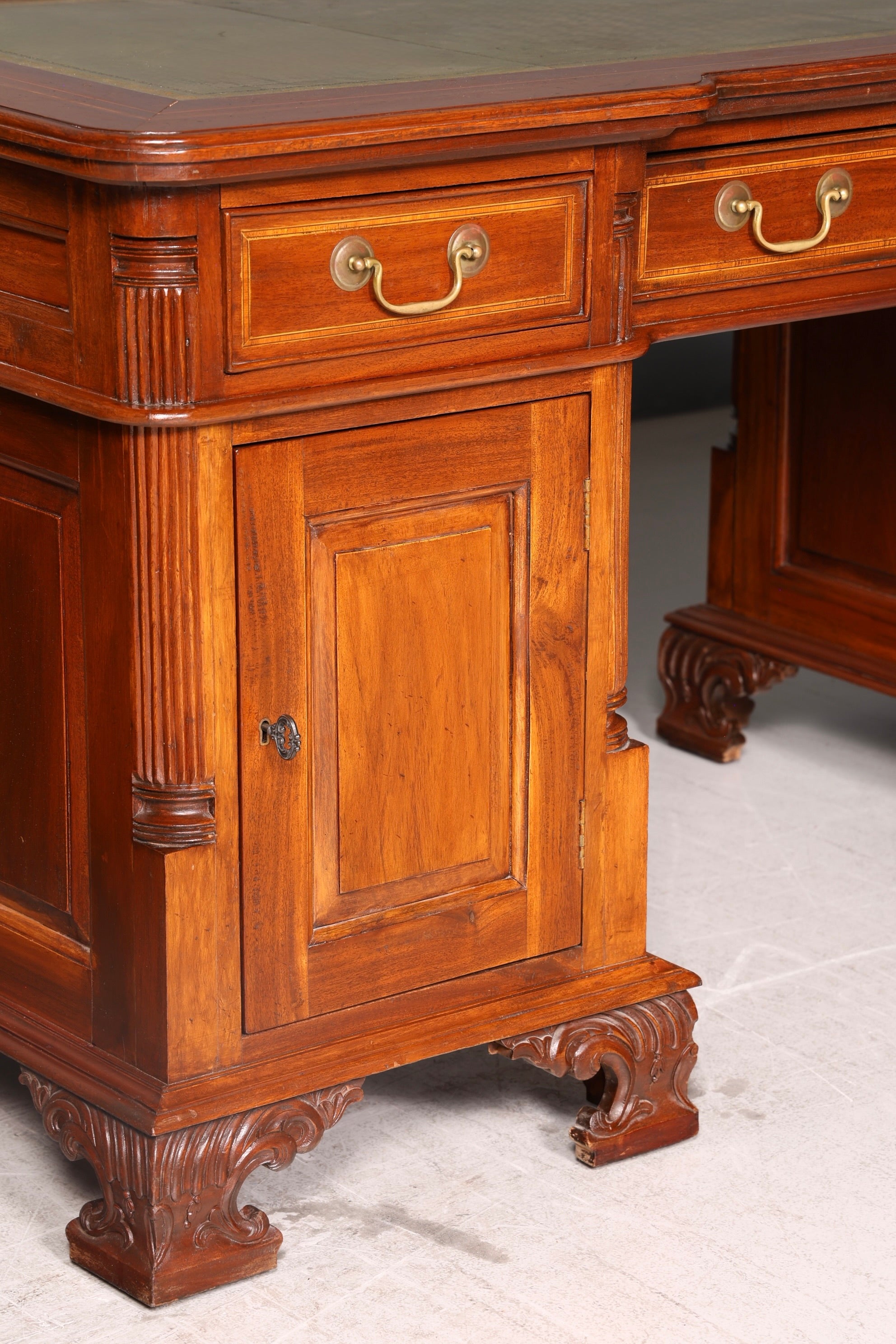 Wunderschöner Englischer Schreibtisch echt Lederauflage Bürotisch Office Desk Antik Vintage