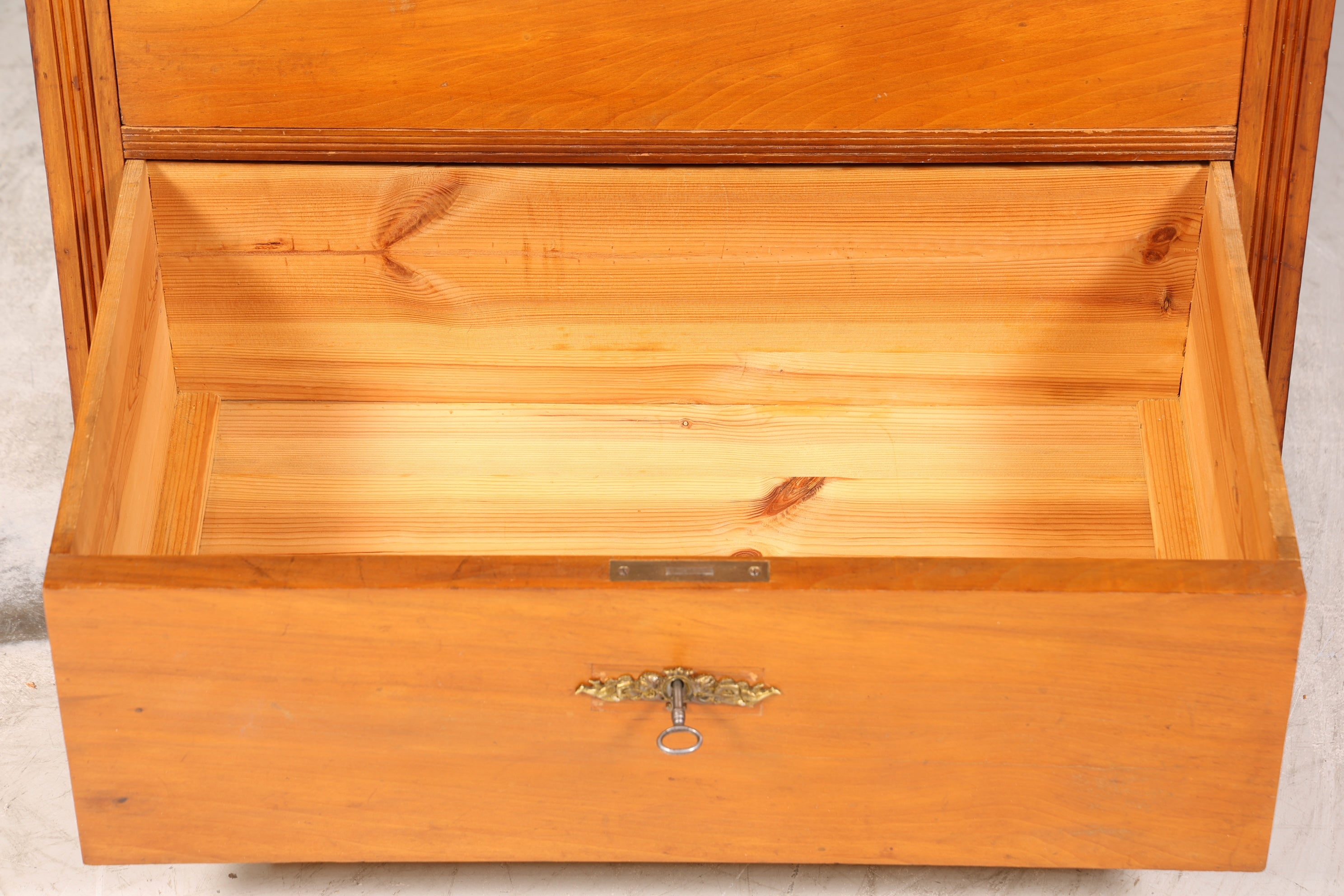 Wunderschöne Jugendstil Kommode Antik Schubladenkommode echt Holz Flurkommode