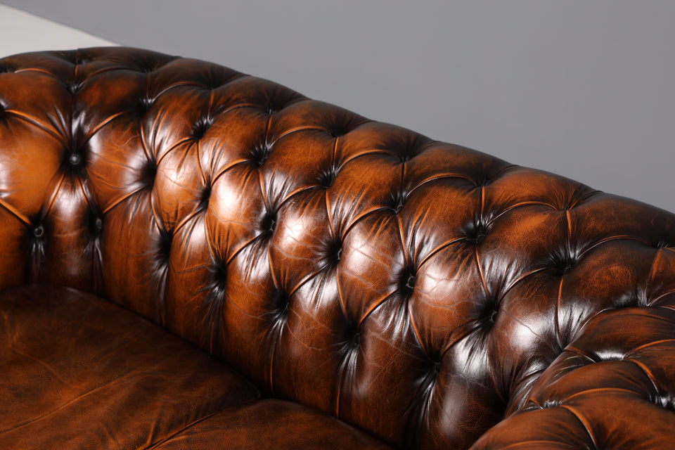 Original Chesterfield 2er Sofa Englisch echt Leder Couch 1 von 2