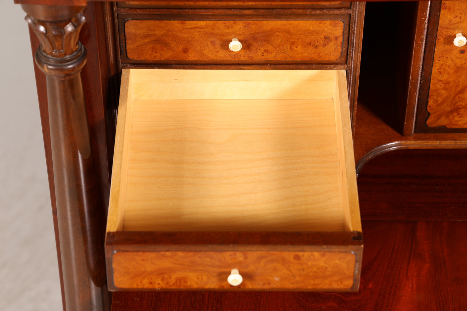 Stilvoller Original Biedermeier Sekretär um 1860 Englisch Kommode Antik Bürokommode