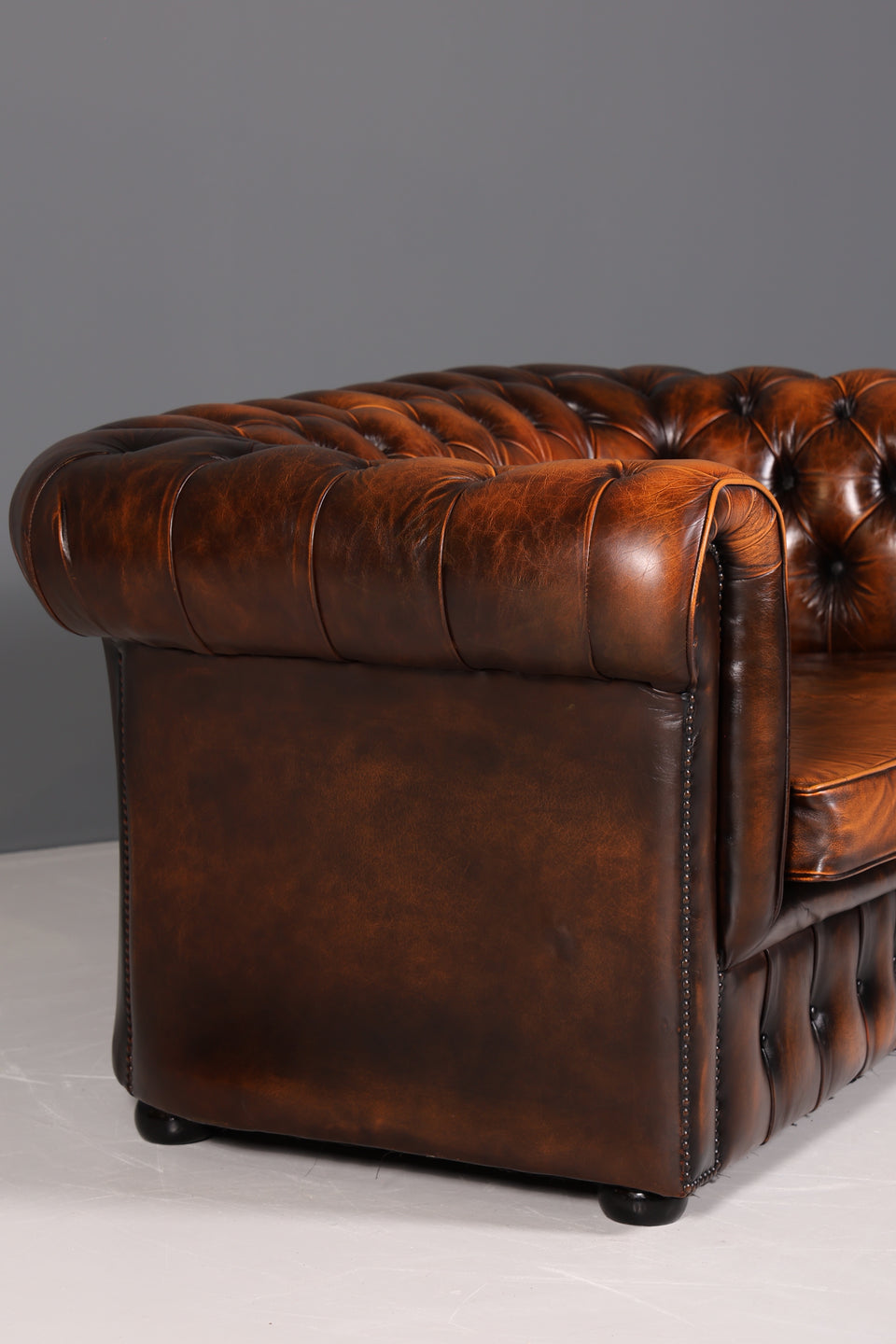 Original Chesterfield 2er Sofa Englisch echt Leder Couch 2 von 2