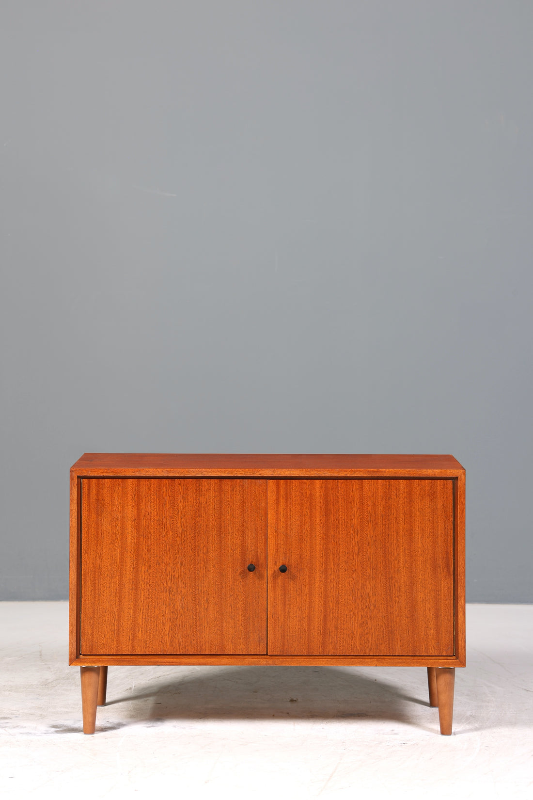 Stilvoller Mid Century Schrank Sideboard Vintage Retro Kommode TV Schrank Flurkommode