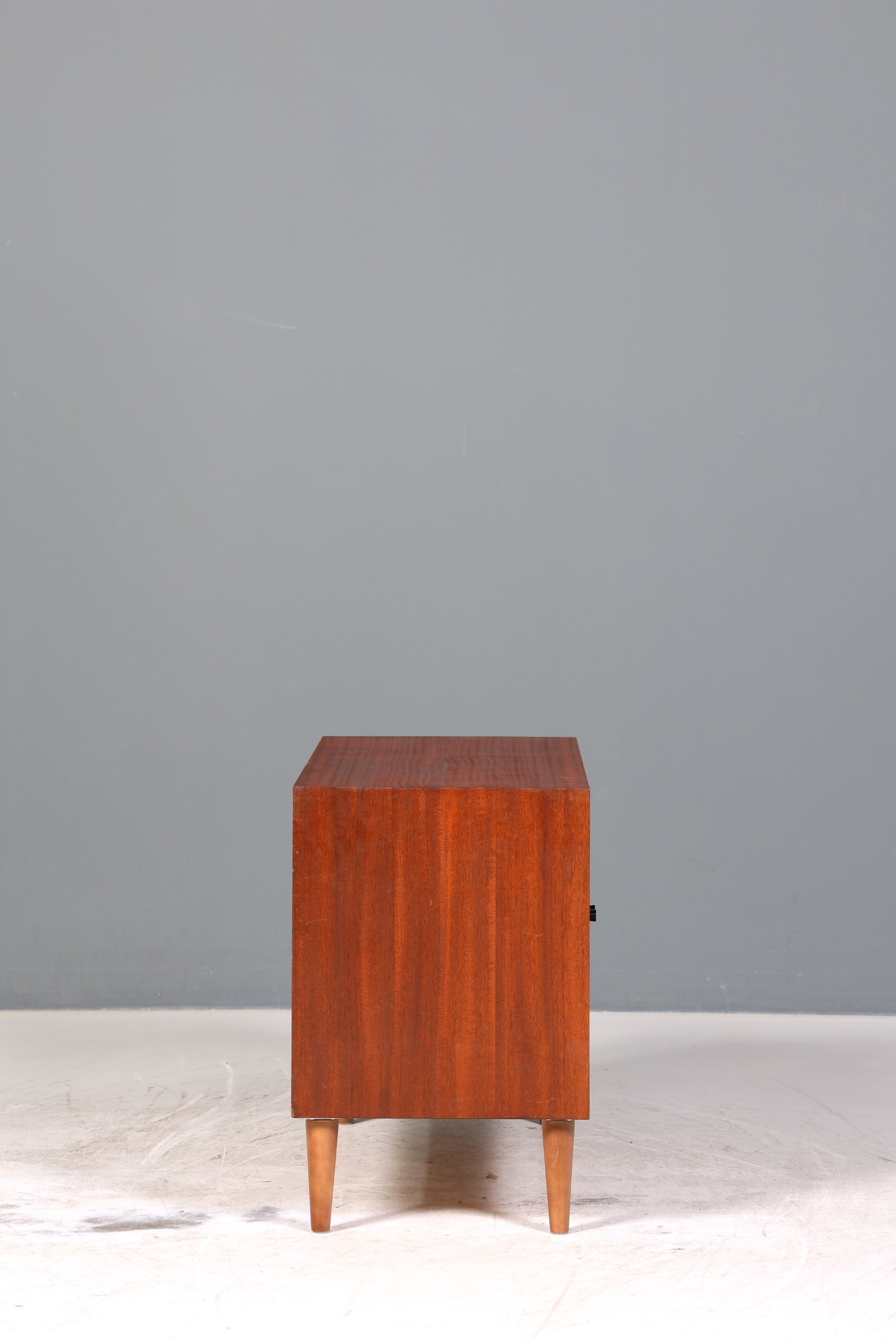 Stilvoller Mid Century Schrank Sideboard Vintage Retro Kommode TV Schrank Flurkommode