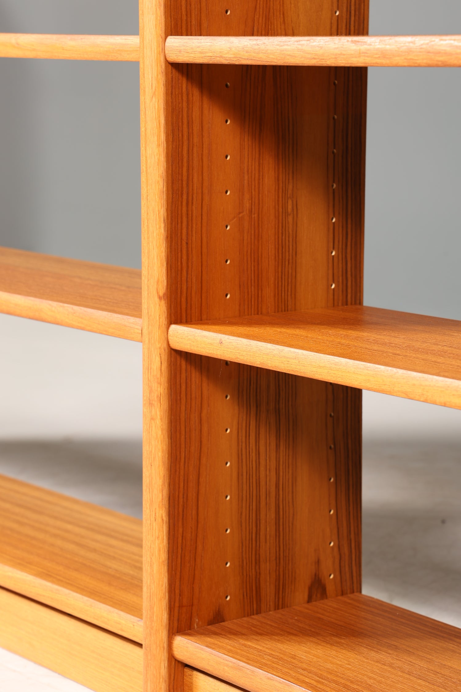 Seltenes XXL Mid Century Regal Danish Design Teak Vintage Bücherregal Schrank Buchablage 60s Bookshelf Bibliothek