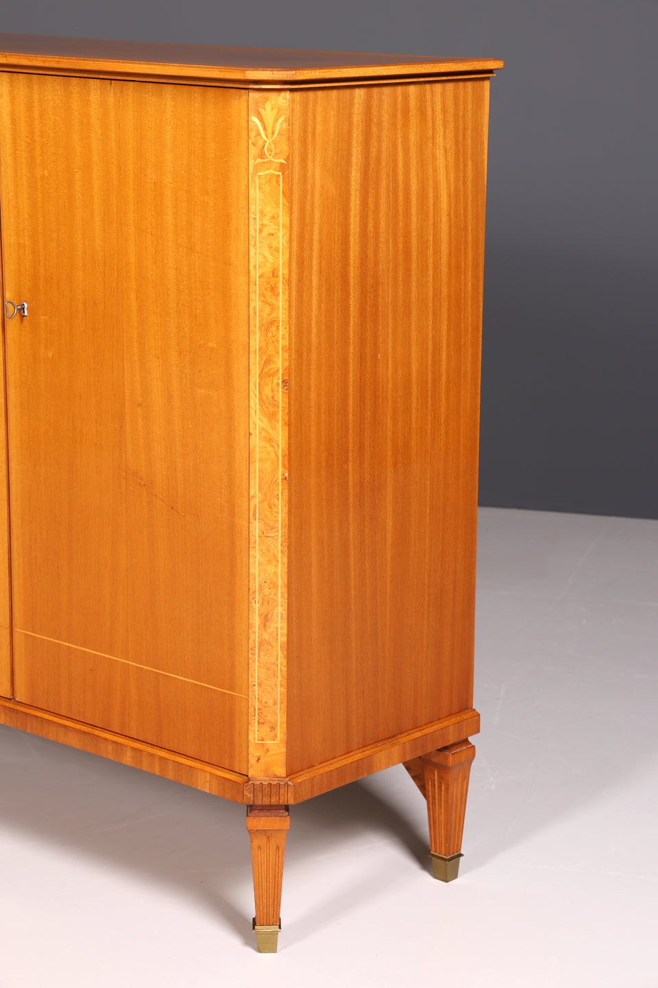 Traumhafter Skandinavischer Schrank echt Holz Sideboard Mid Century Büro Kommode