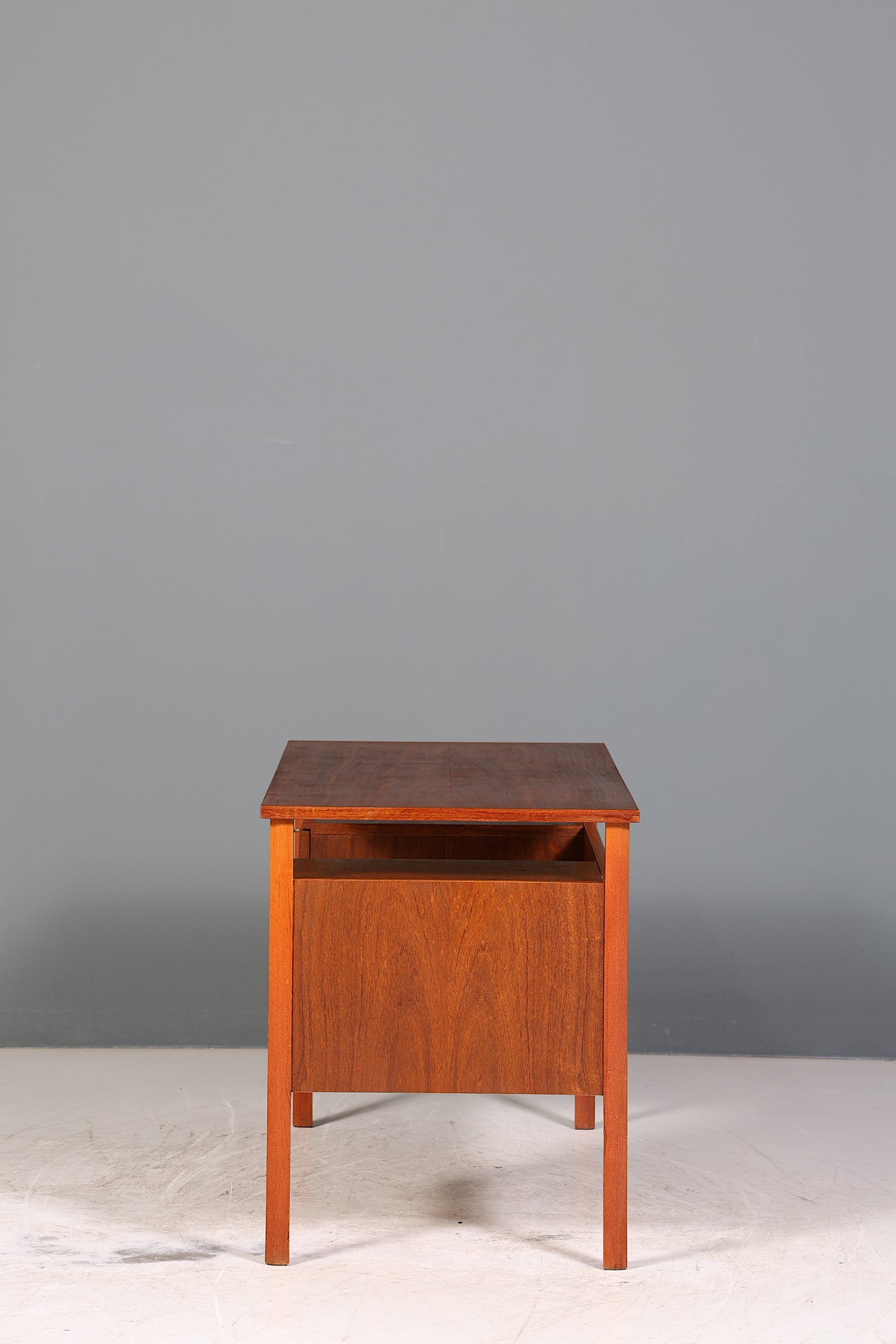 Wunderschöner Mid Century Schreibtisch Danish Design Teak Holz Bürotisch Office Table