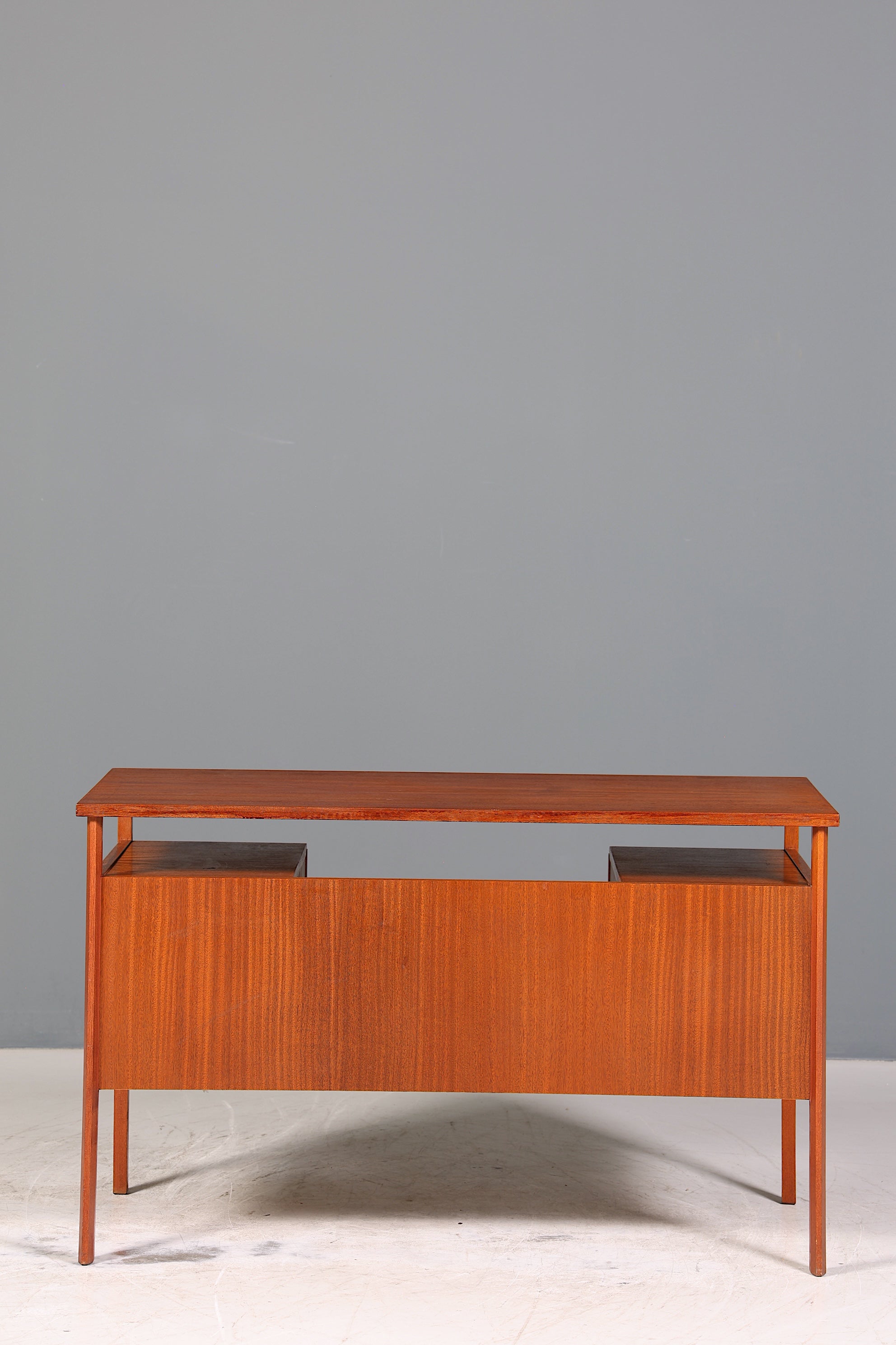 Wunderschöner Mid Century Schreibtisch Danish Design Teak Holz Bürotisch Office Table