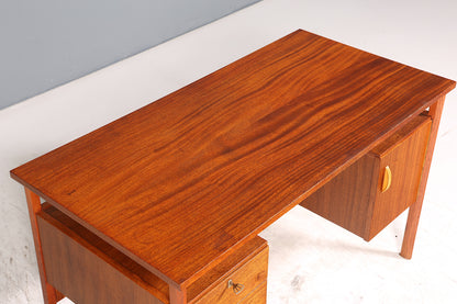 Wunderschöner Mid Century Schreibtisch Danish Design Teak Holz Bürotisch Office Table