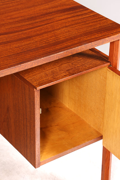 Wunderschöner Mid Century Schreibtisch Danish Design Teak Holz Bürotisch Office Table