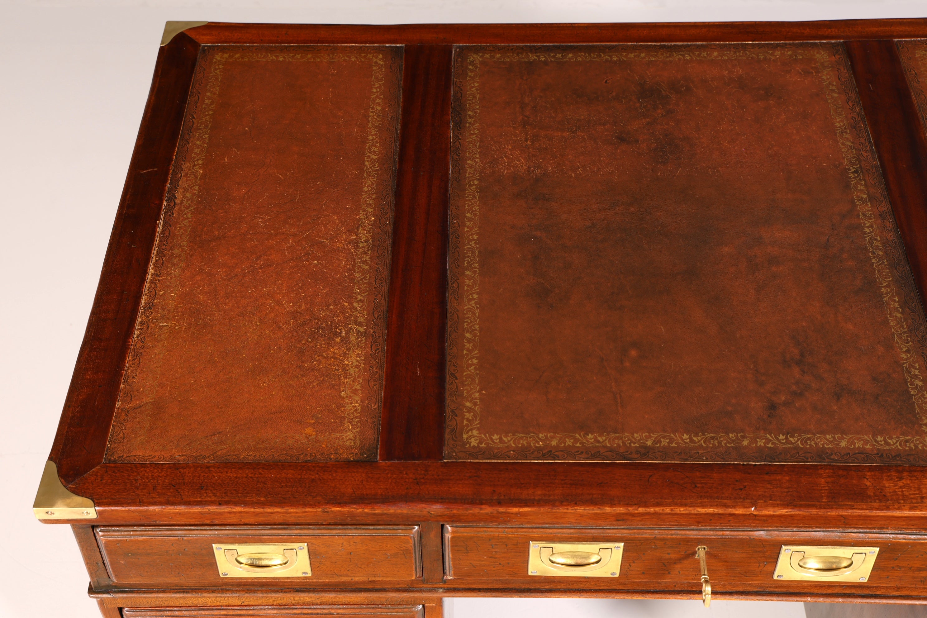 Edler Englischer Schreibtisch Military Chest Echt Lederauflage Bürotisch Office Table Maritim Antik Vintage