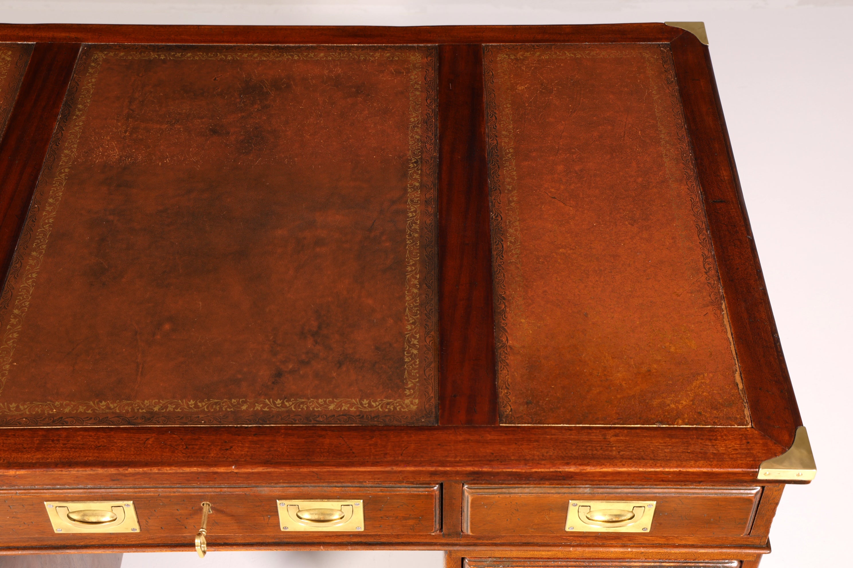 Edler Englischer Schreibtisch Military Chest Echt Lederauflage Bürotisch Office Table Maritim Antik Vintage