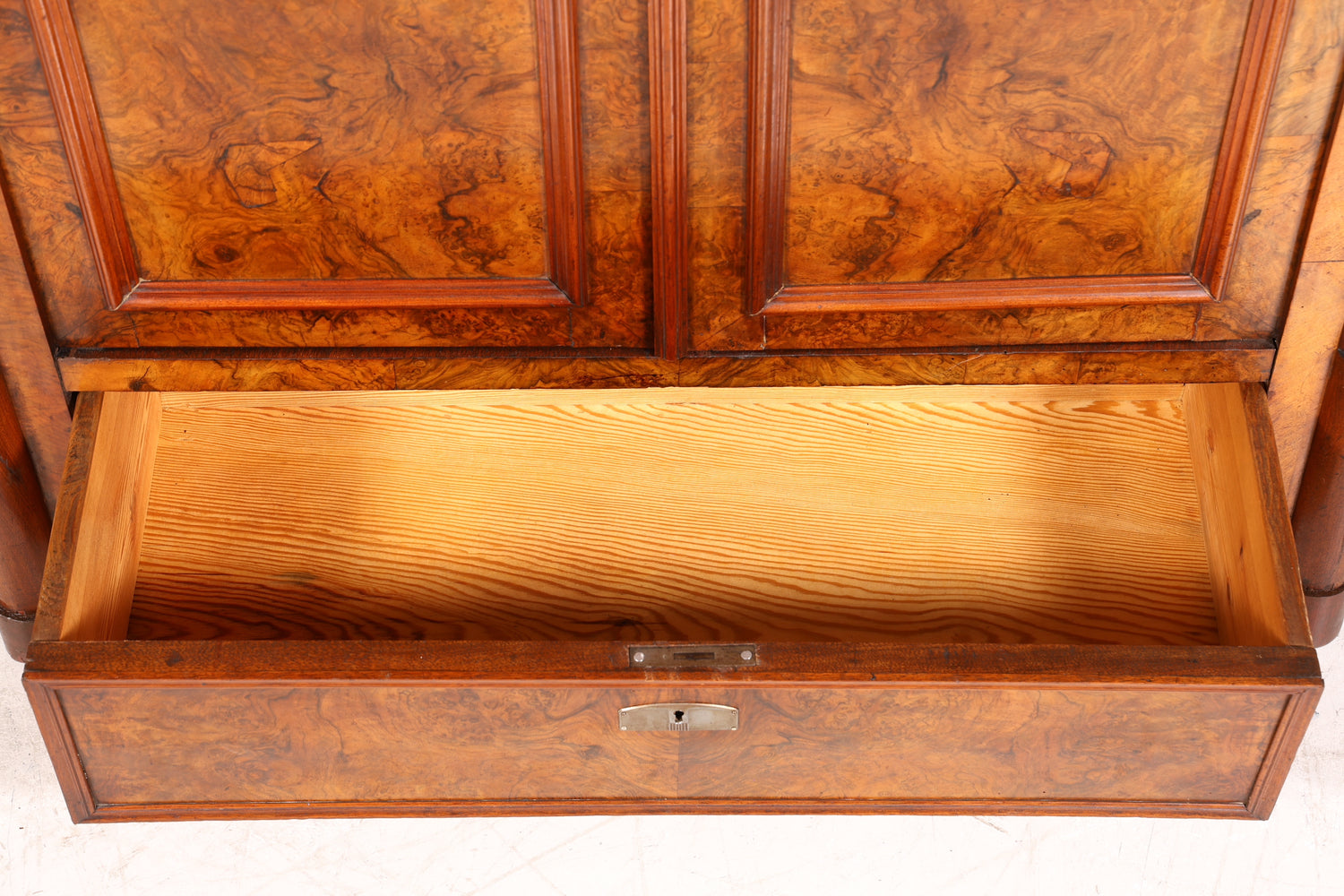Traumhafte Louis Philippe Vitrine Antik Biedermeier Schrank echt Holz um 1880 Geschirrschrank