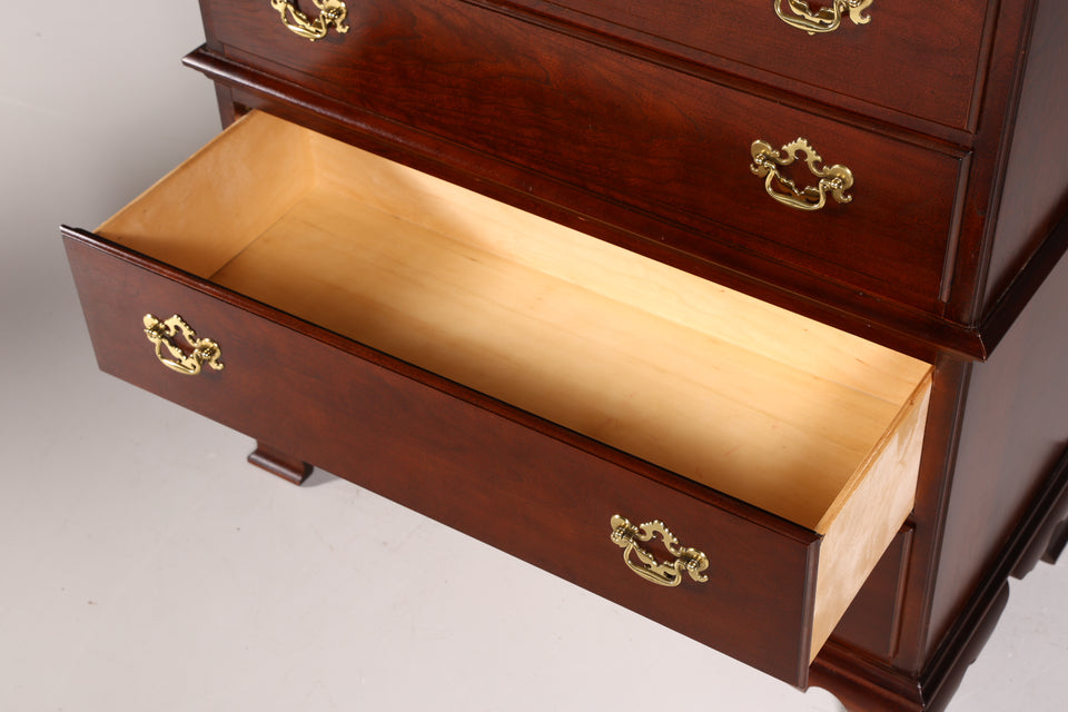 Edles Vertiko der Marke Drexel Heritage Schrank USA Antik Stil Highboard