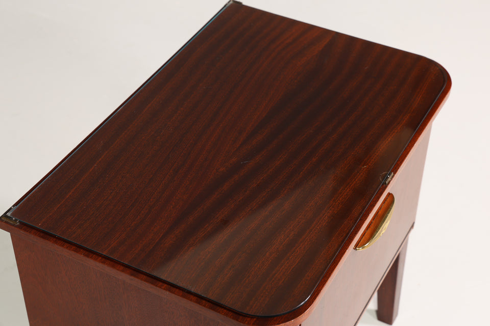 Wunderschöne Mid Century Kommode Retro Nachttisch 1 von 2