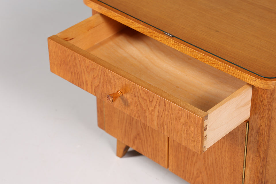 Schlichte Mid Century Retro Kommode 60s Vintage Nachttisch 2 von 2