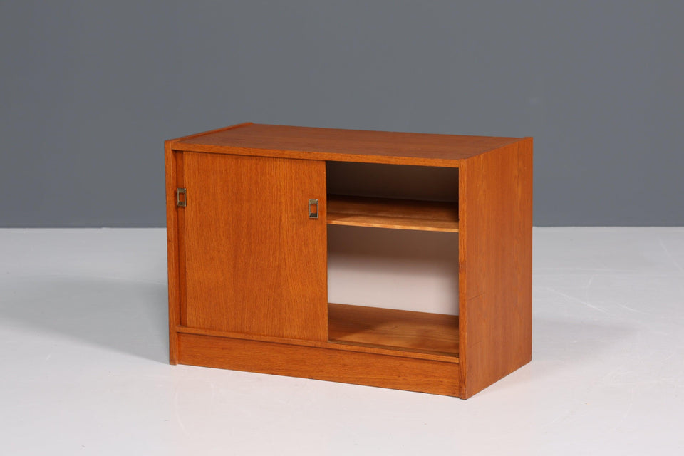 Schlichte Mid Century Kommode Retro Danish Design Schrank