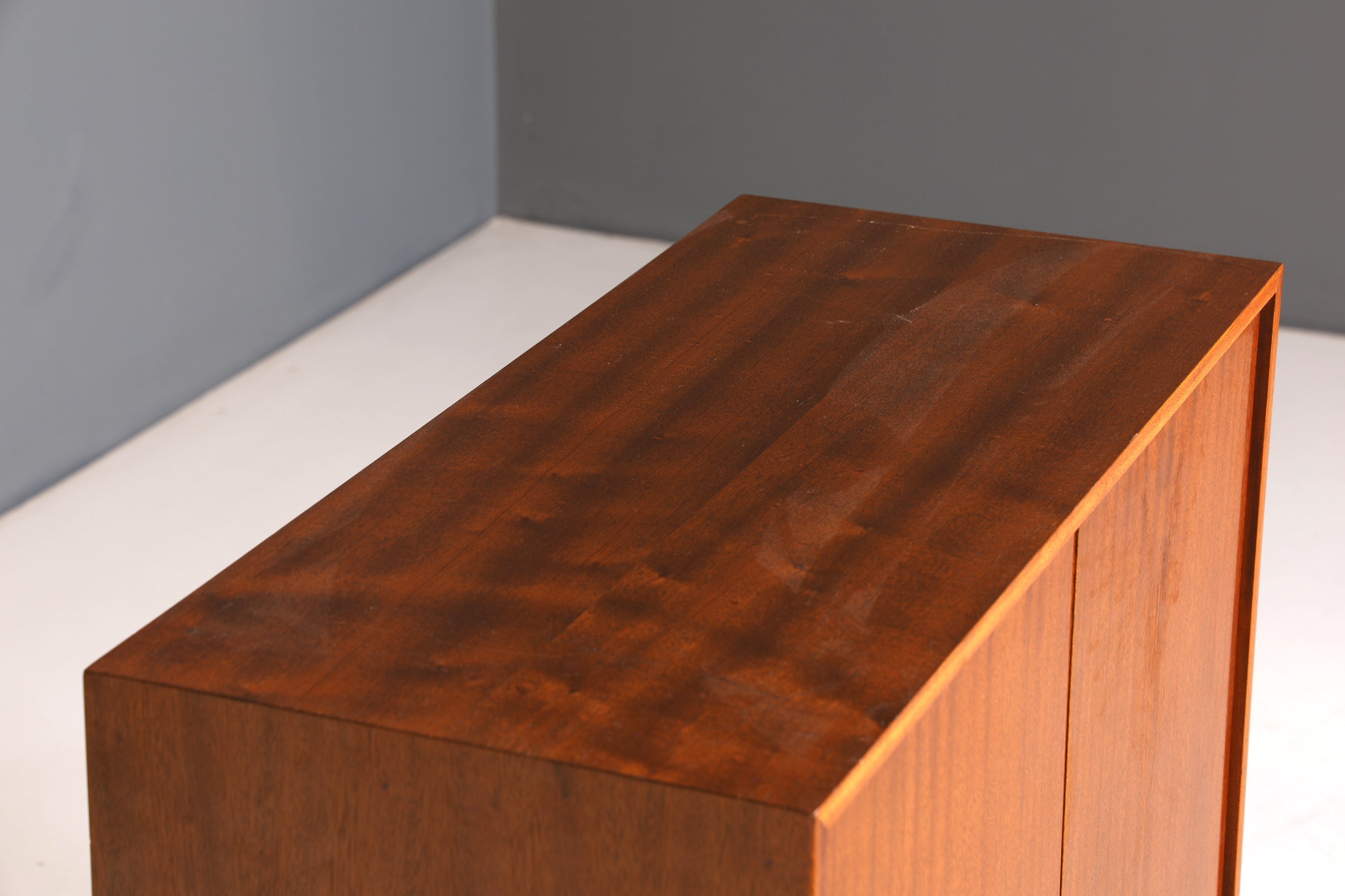 Wunderschöner Mid Century Schrank 60er Jahre Wäscheschrank Aktenschrank Kommode