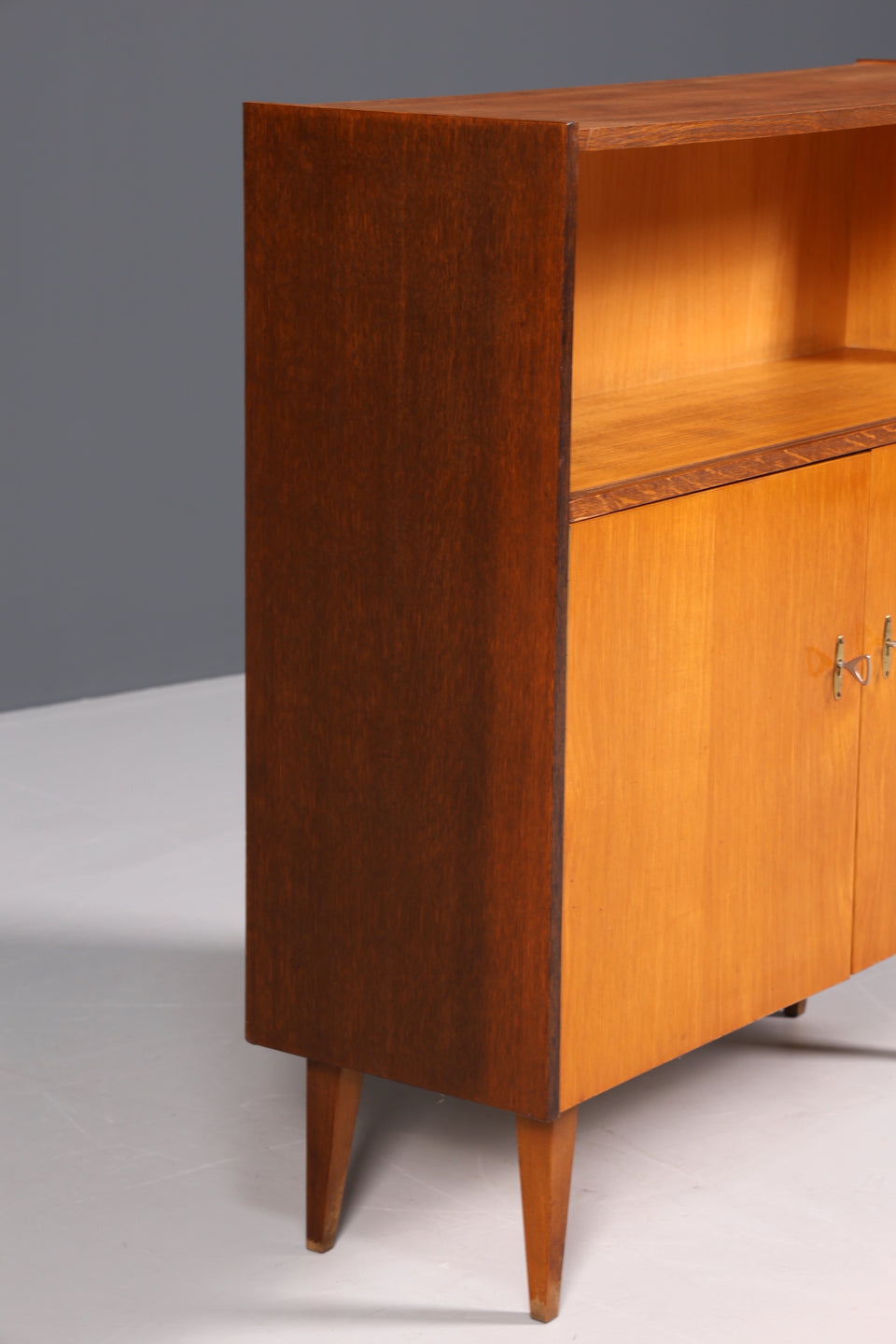 Wunderschöner Mid Century Vertiko Vintage Highboard