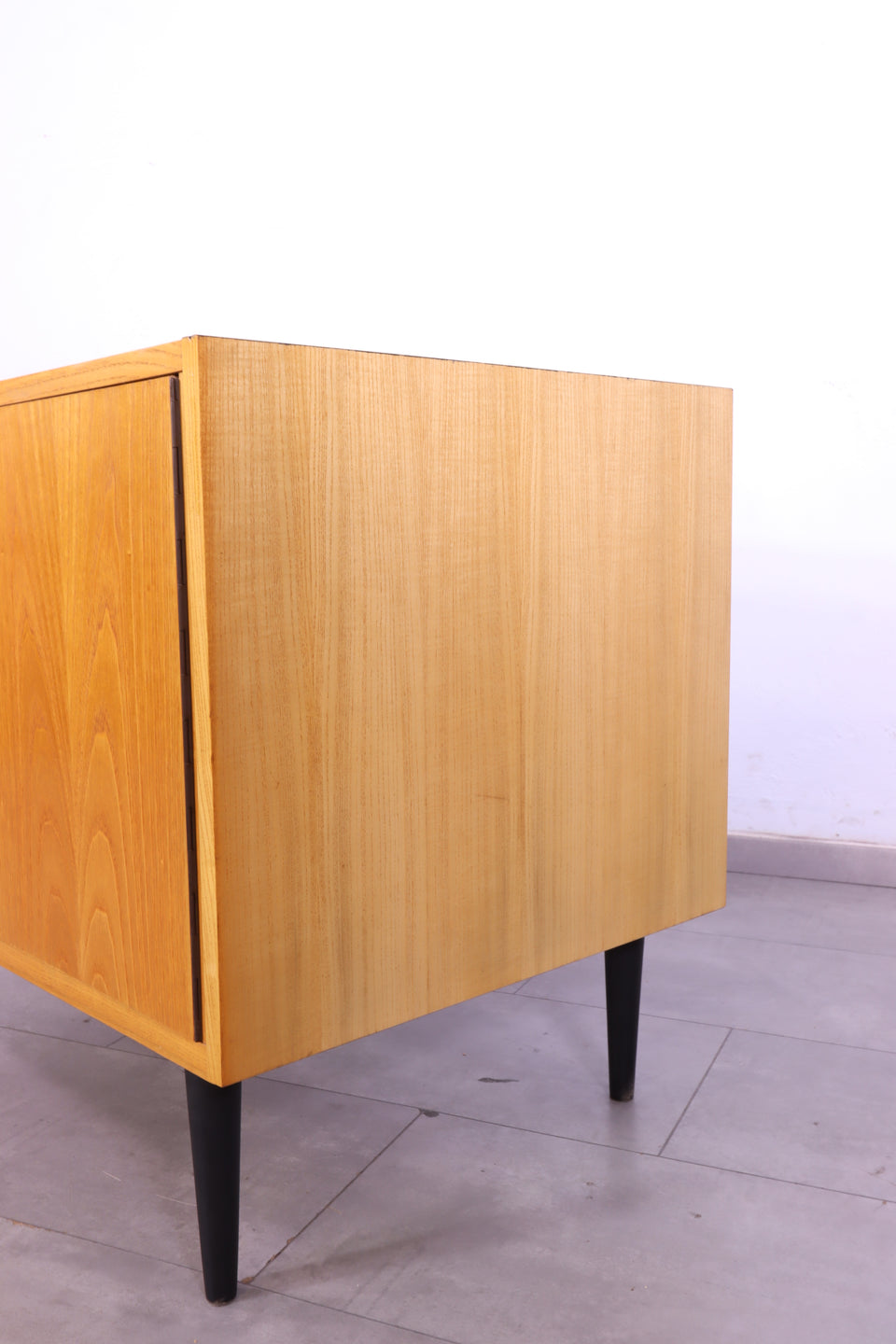 Schlichte Mid Century Kommode Retro 60s 70s Flur Schrank