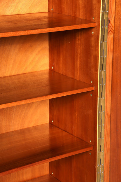 Wunderschöner Mid Century Schrank 60er Jahre Kleiderschrank Wäscheschrank Aktenschrank