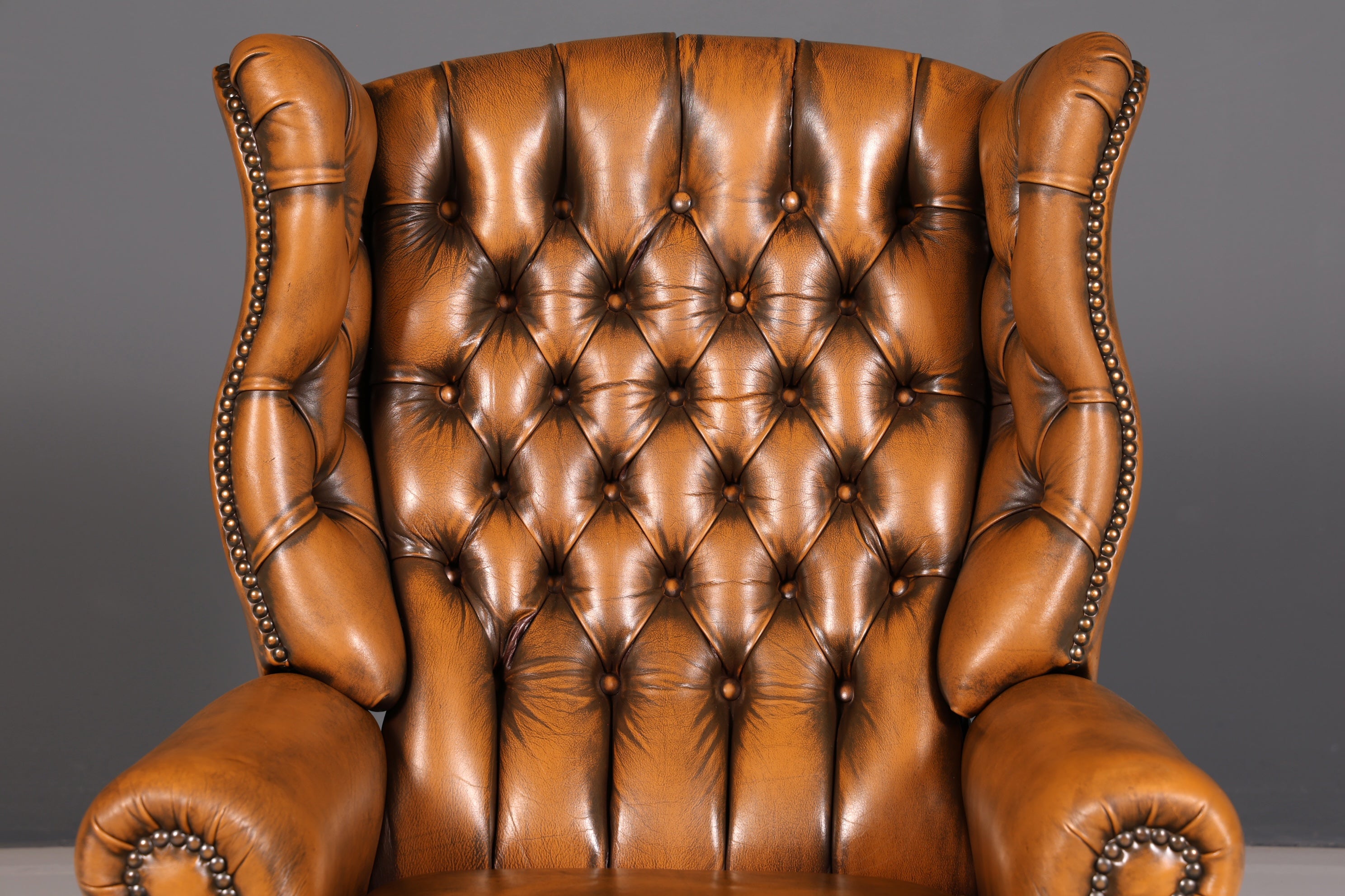 Original Chesterfield wingback armchair, genuine leather, English gentleman’s chair, leather armchair, soft leather, reclining function, antique vintage
