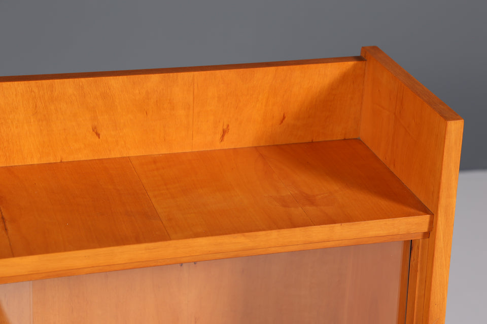 Wunderschönes Mid Century Regal Vintage Stand Vitrine 2 von 3