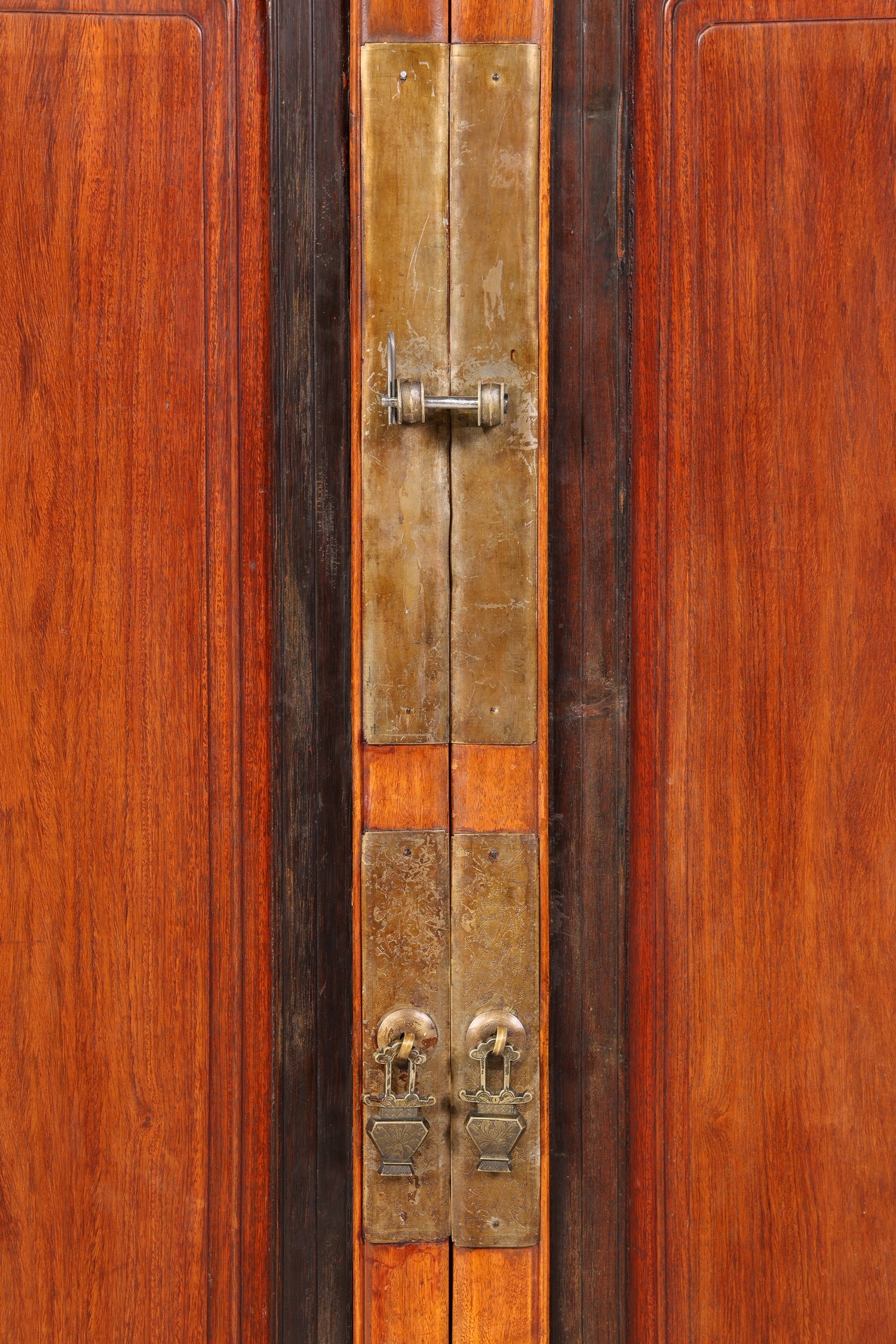 Wunderschöner Chinesischer Schrank China Kommode Asia Wäscheschrank Dielenschrank