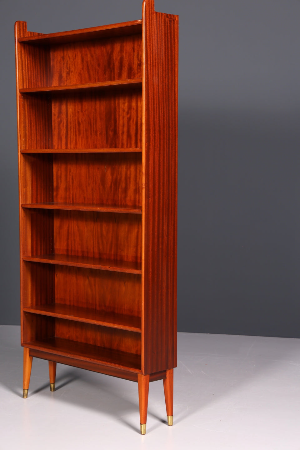 Wunderschönes Mid Century Regal Vintage Bücherregal Schrank