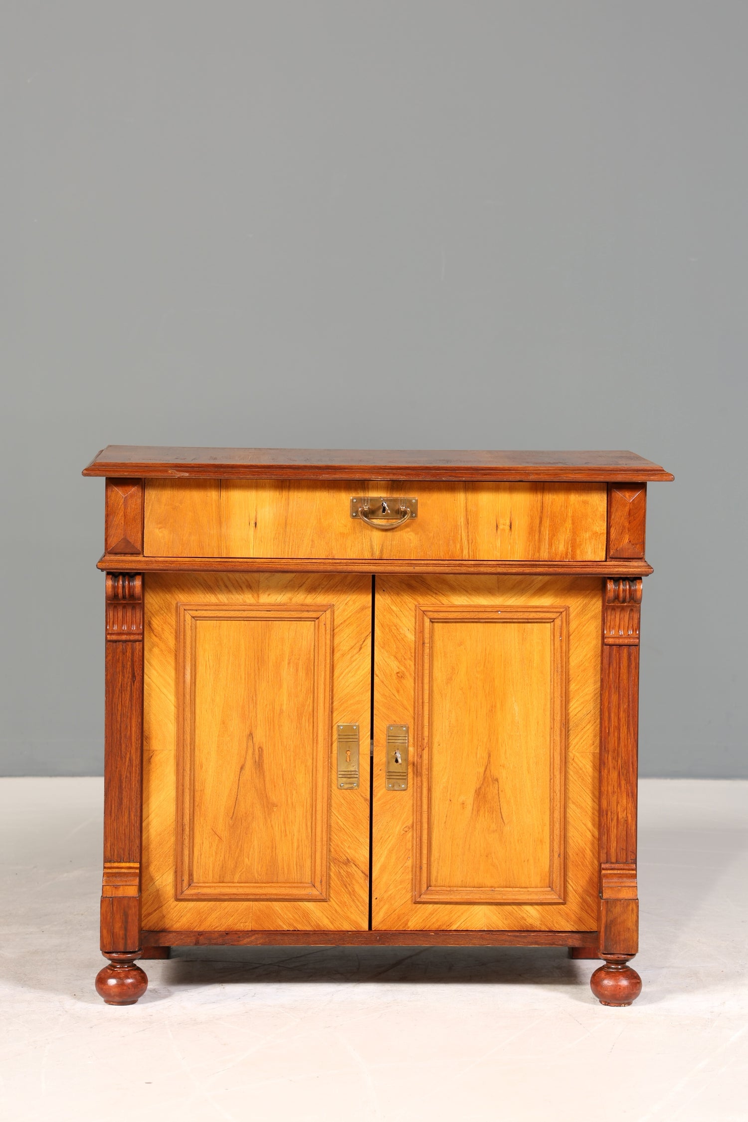 Wunderschöner Jugendstil Schrank Antik Kommode Eiche Gründerzeit Sideboard