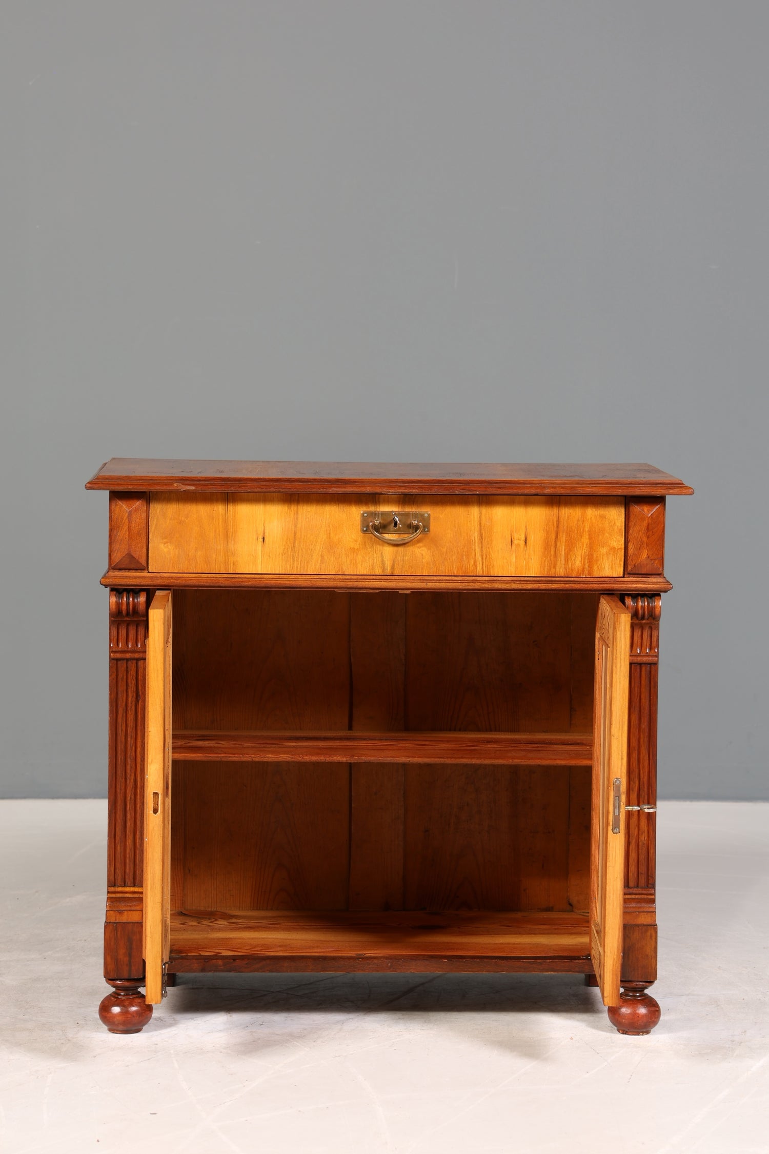 Wunderschöner Jugendstil Schrank Antik Kommode Eiche Gründerzeit Sideboard
