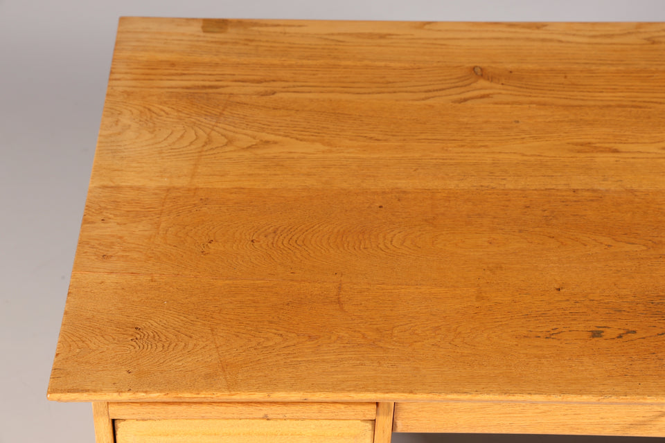 Stilvoller Bauhaus Schreibtisch echt Holz Bürotisch Antik Jugendstil Tisch