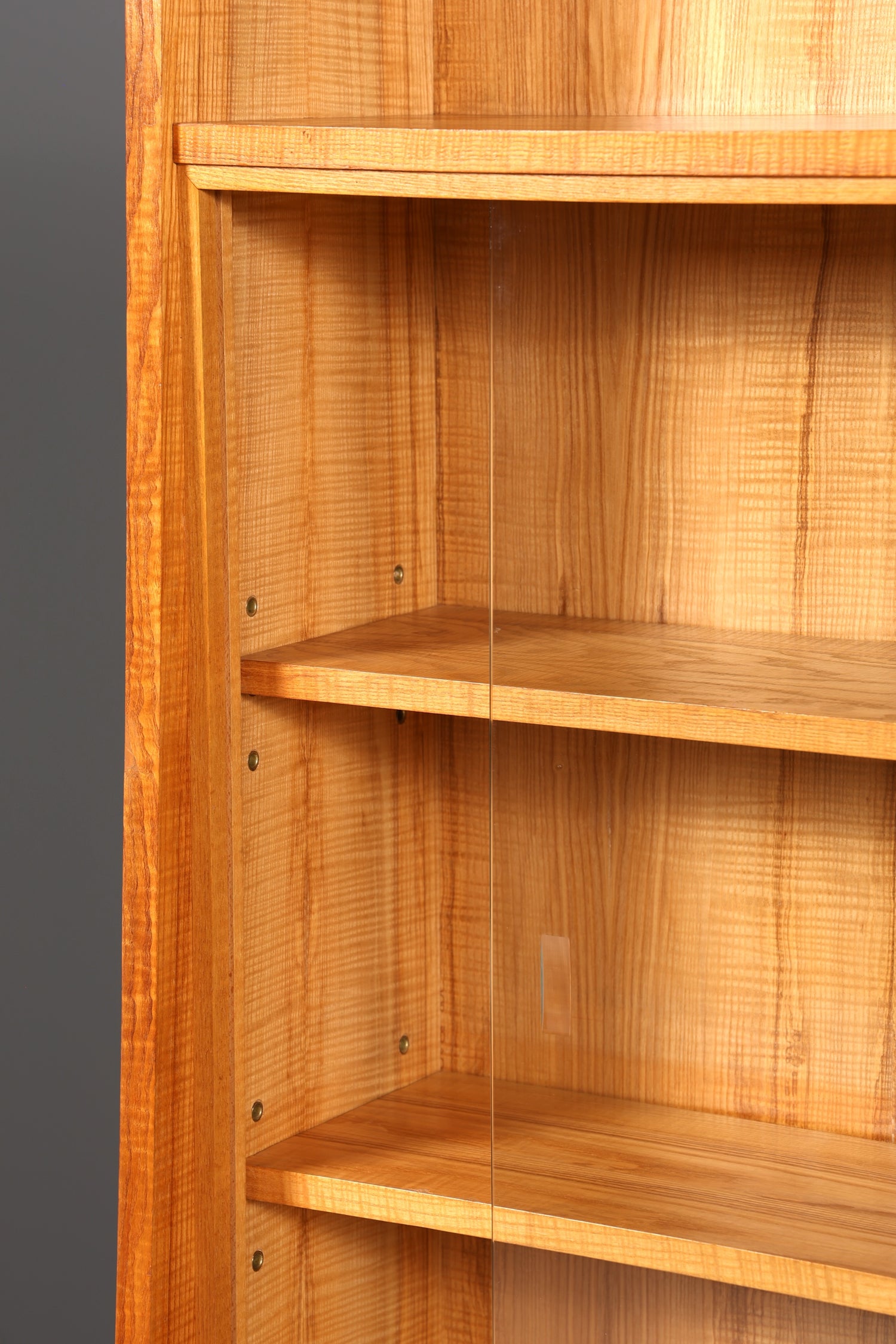 Wunderschöner XXL Mid Century Schrank Bücherregal Vintage Regal Bibliothek Holz Bookshelf