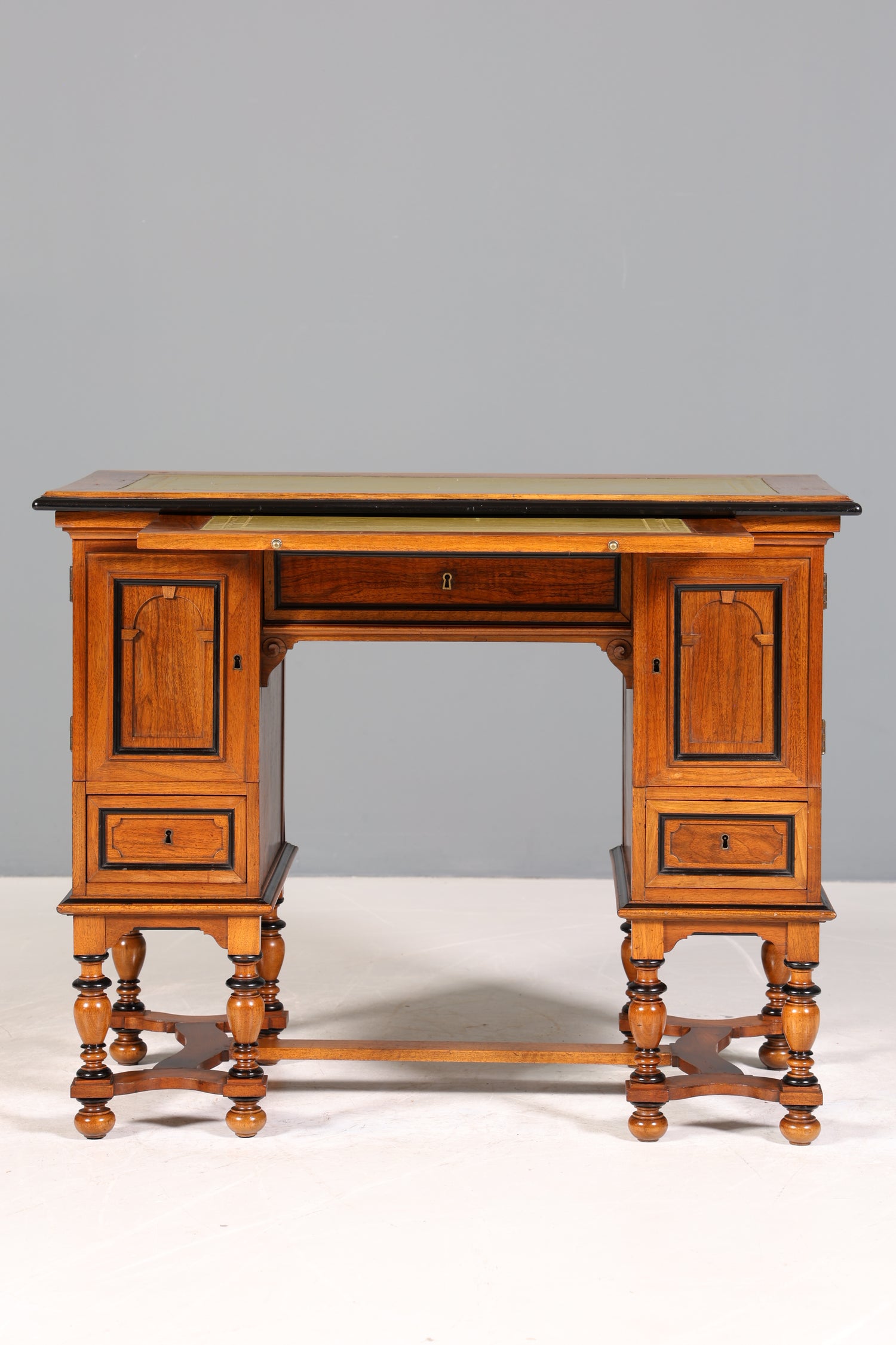 Traumhafter Gründerzeit Schreibtisch Jugendstil Eiche Bürotisch echt Leder Antik Office Desk