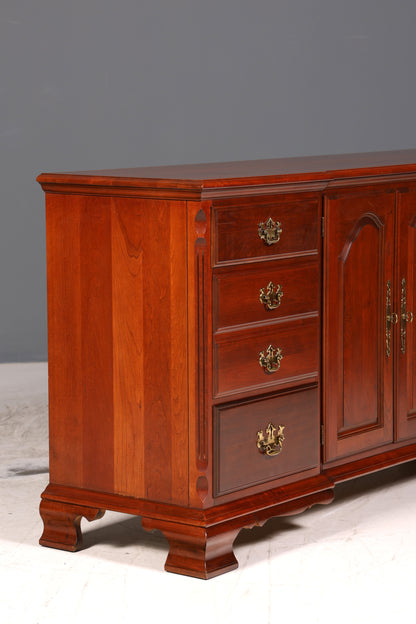 Stilvolles Sideboard der Marke Pennsylvania House USA Antik Stil Kommode Anrichte Schrank