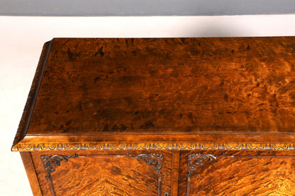 Traumhaftes Chippendale Sideboard Kommode Barock Stil Massivholz TV Schrank Antik