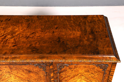 Traumhaftes Chippendale Sideboard Kommode Barock Stil Massivholz TV Schrank Antik