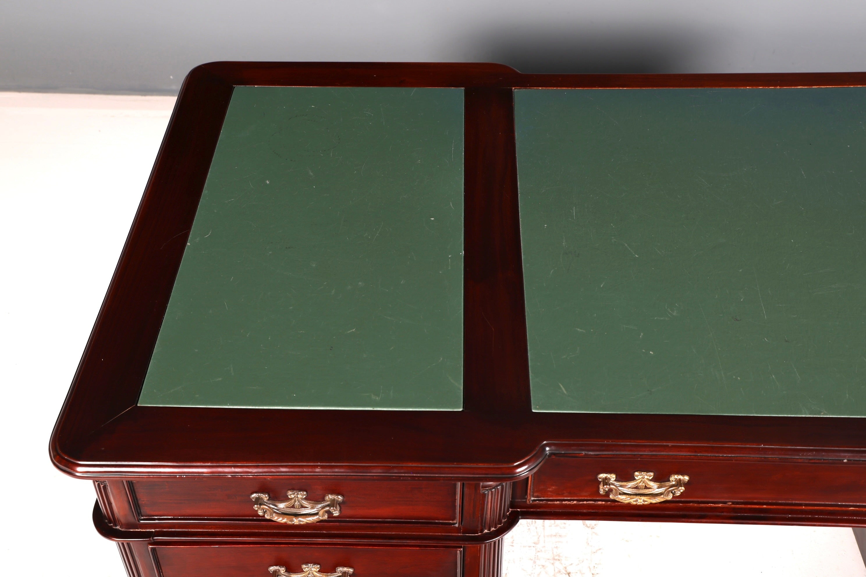 Wunderschöner Englischer Schreibtisch Mahagoni echt Lederauflage Bürotisch Partner Desk Office Desk Antik Vintage