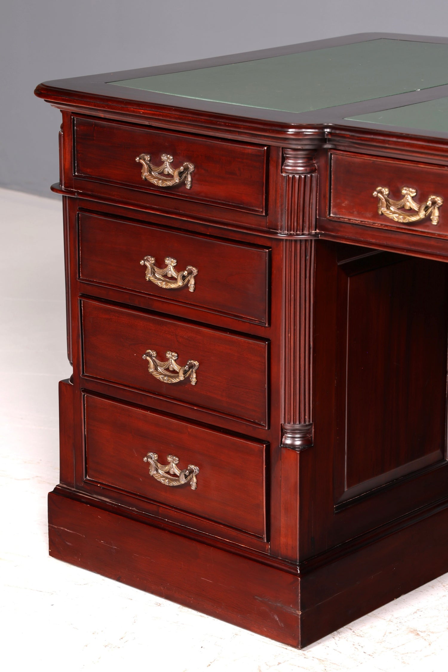Wunderschöner Englischer Schreibtisch Mahagoni echt Lederauflage Bürotisch Partner Desk Office Desk Antik Vintage