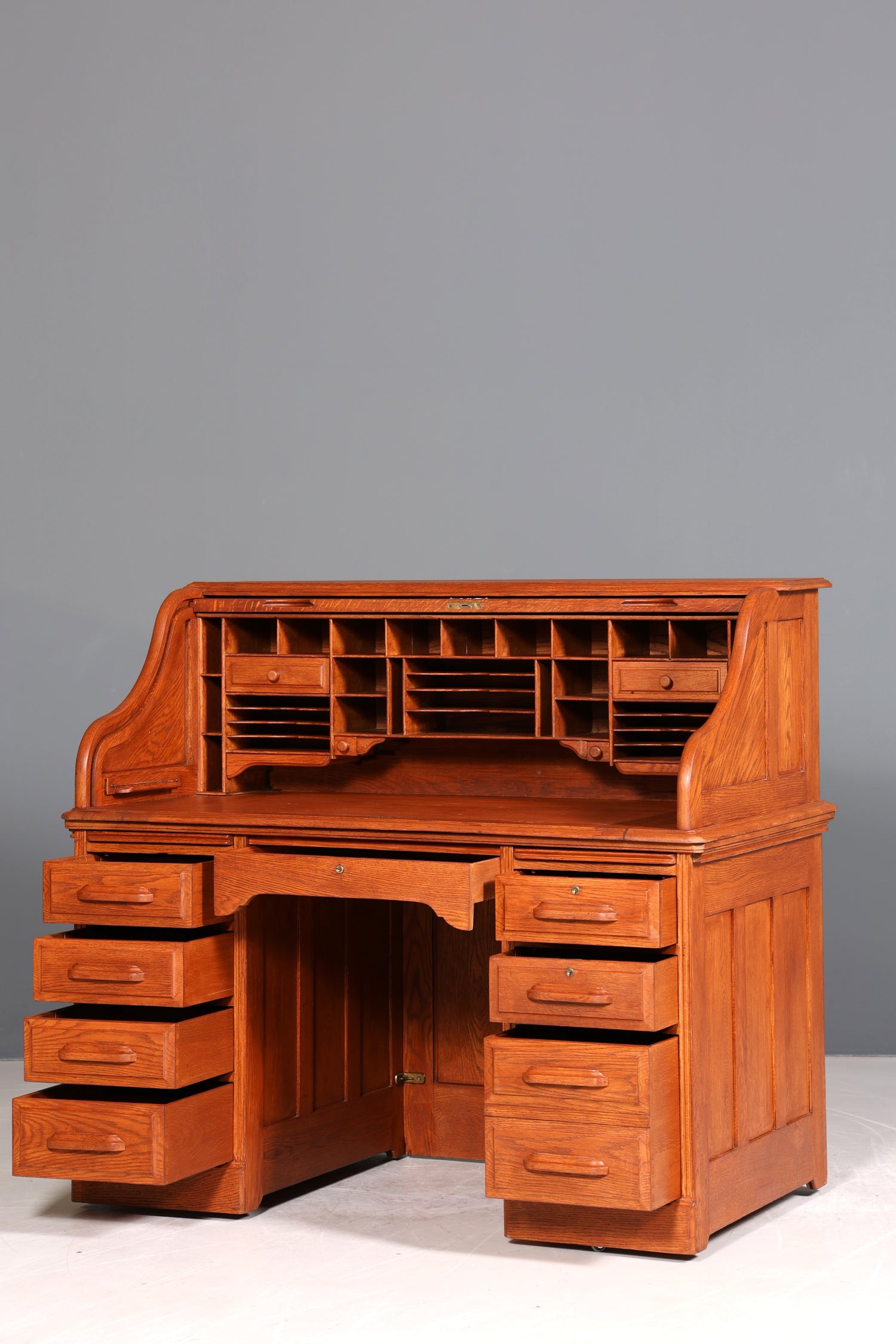 Wunderschöner Sekretär im Bauhaus Stil Rollladen Sekretär Art Deco Schreibtisch Office Table