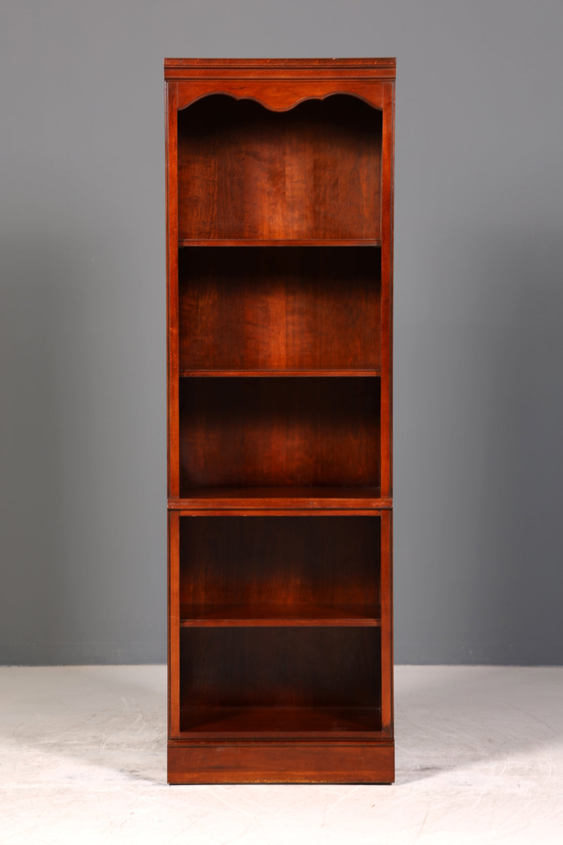 Stilvolles Original Drexel Heritage Bücherregal Regal USA Bookshelf Buchablage 1 von 2
